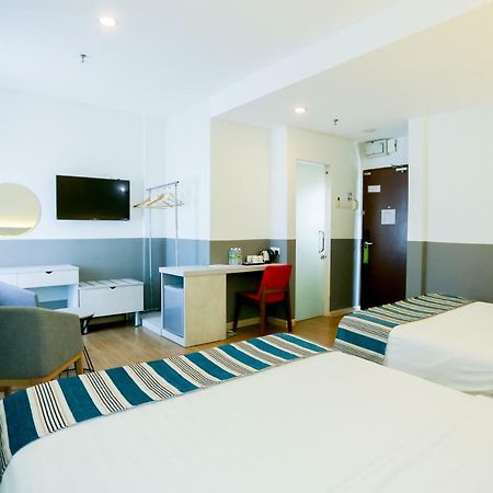 The Explorer Hotel Malacca Kültér fotó