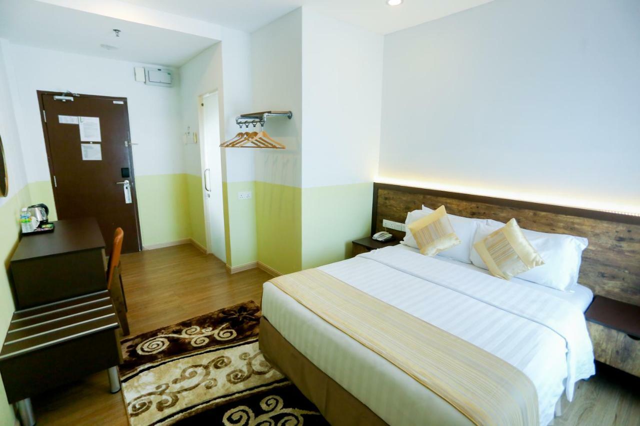 The Explorer Hotel Malacca Kültér fotó